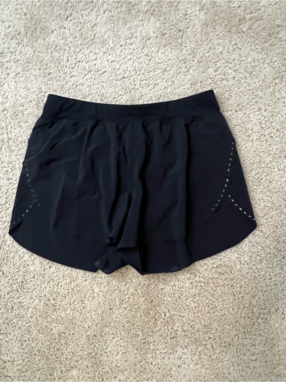 Lululemon Fast and Free High-Rise Classic-Fit Split Short 3" size 8 Black
